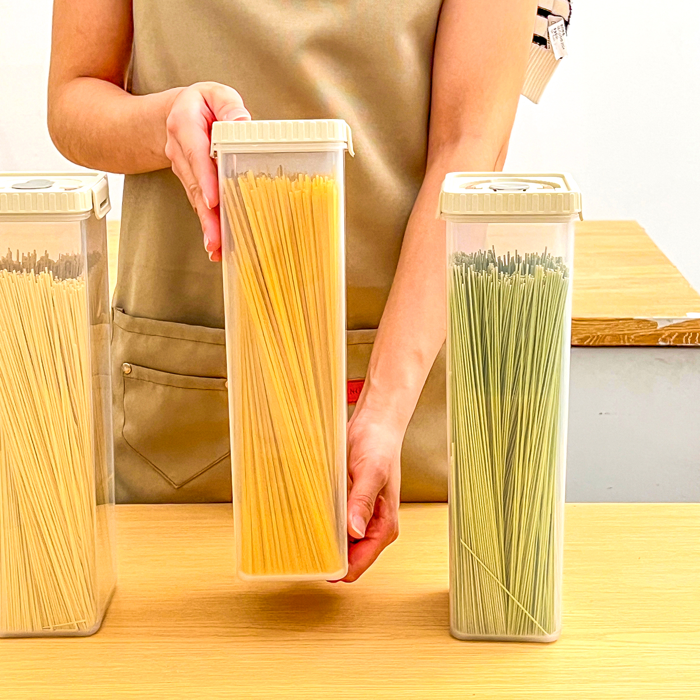 Noodles Sealed Storage Box Wit - Kitchen Appliances Organizer ulasan dan harga